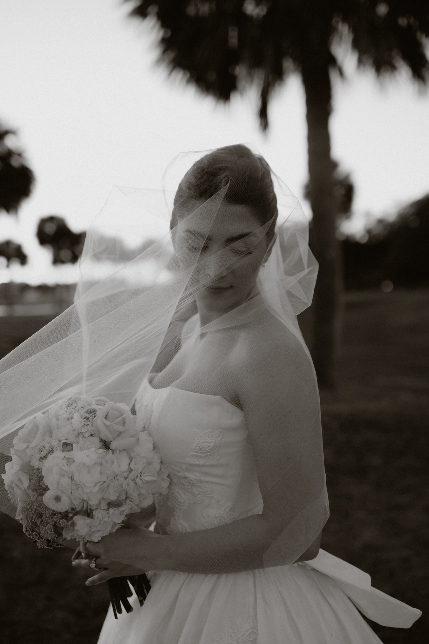 Simple Detachable Blusher Veil - Short Raw Edge Blusher for Over Bride's Face