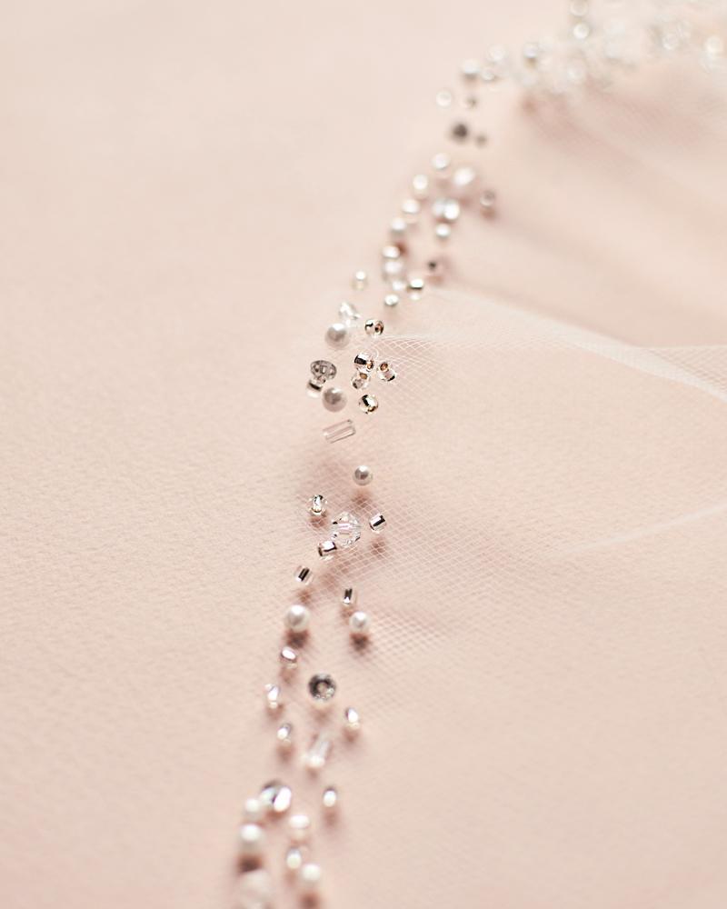 How Much Should Your Wedding Veil Cost?