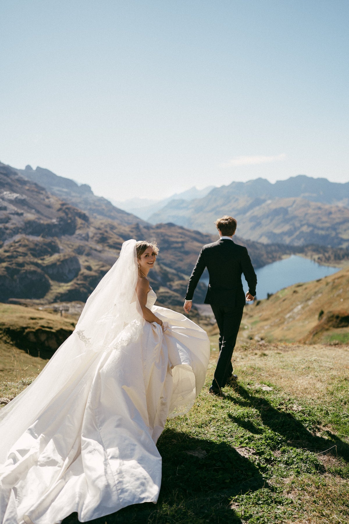 two tier bridal veil with lace