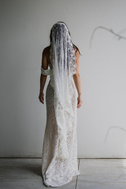 romantic ivory lace mantilla wedding veil, waltz length 